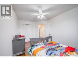1488 IMPERIAL CRESCENT - 26
