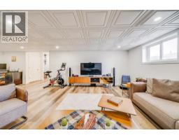 1488 IMPERIAL CRESCENT - 35