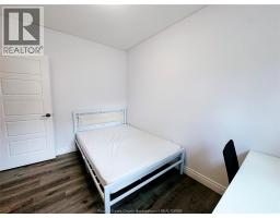 475 JOSEPHINE - 31