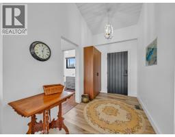 116 EAST BEACH - 14