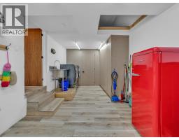 116 EAST BEACH - 29