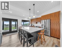 116 EAST BEACH - 4