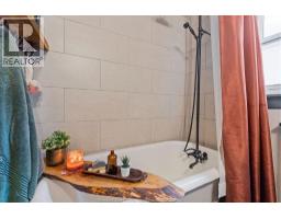 557 MOY AVE - 19