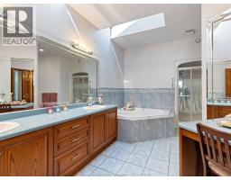 682 DALHOUSIE STREET - 22
