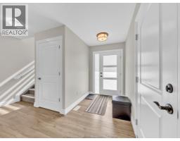 201 MEADOWVIEW AVENUE - 18