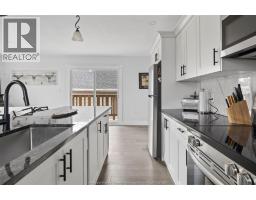 595 JACKSON - 18