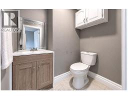 446 WYANDOTTE STREET West - 10