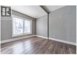 446 WYANDOTTE STREET West - 11