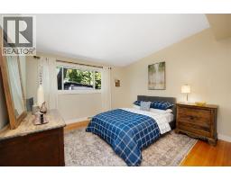 382 BARRY - 19