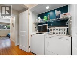 382 BARRY - 21