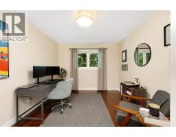 382 BARRY - 31