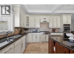 6 VALLOCHIE COURT - 15