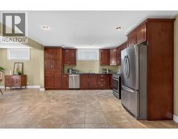 6 VALLOCHIE COURT - 29