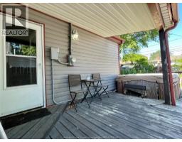 3074 Lloyd George BOULEVARD - 13