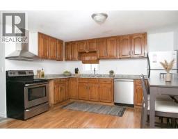 3074 Lloyd George BOULEVARD - 4
