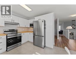 430 WOODRIDGE DRIVE - 17