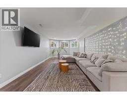 430 WOODRIDGE DRIVE - 26