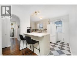 1071 Fairview BOULEVARD - 8