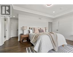3161 MCROBBIE - 20