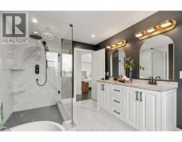 3161 MCROBBIE - 22