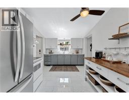 2695 SIERRA DRIVE - 16
