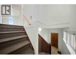 2404 Howard AVENUE - 20
