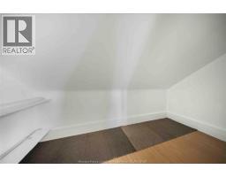 2404 Howard AVENUE - 23