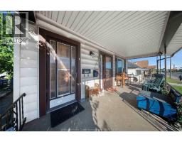 2404 Howard AVENUE - 6