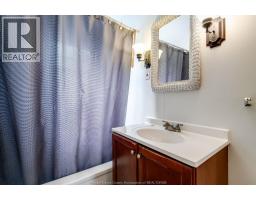 102 Marlborough STREET East - 19