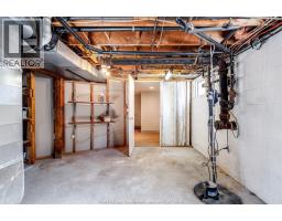 102 Marlborough STREET East - 31