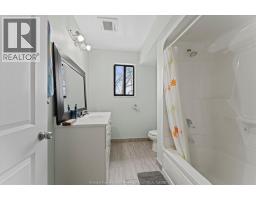 475 MCKAY AVENUE - 20
