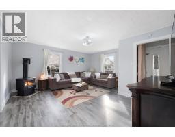 1456 ELSMERE - 3