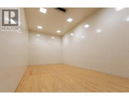 9099 Riverside DRIVE East UnitNo. 180E - 33