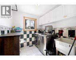 540 SIMCOE STREET - 17