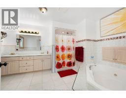 540 SIMCOE STREET - 21
