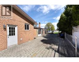 540 SIMCOE STREET - 40