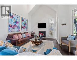 208 CRYSTAL BAY DRIVE - 7