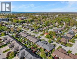 139 Woodycrest AVENUE - 33