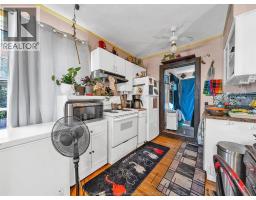 154-156 ELLIOTT STREET West - 17