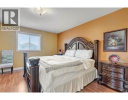 1078 TREVERTON - 16
