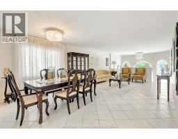 1078 TREVERTON - 5