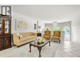 1078 TREVERTON - 6