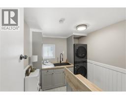 8 ST. CLAIR STREET - 18
