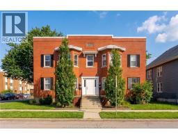 485 LOUIS AVENUE - 1