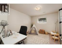 1389 CROSSWINDS DRIVE - 32
