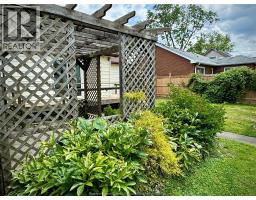 2163 WELLESLEY AVENUE - 40