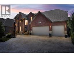 1078 CHARLOTTE CRESCENT - 1