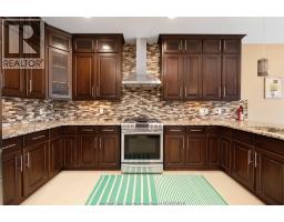 1078 CHARLOTTE CRESCENT - 17