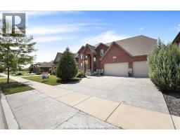 1078 CHARLOTTE CRESCENT - 4