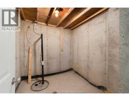 1078 CHARLOTTE CRESCENT - 42